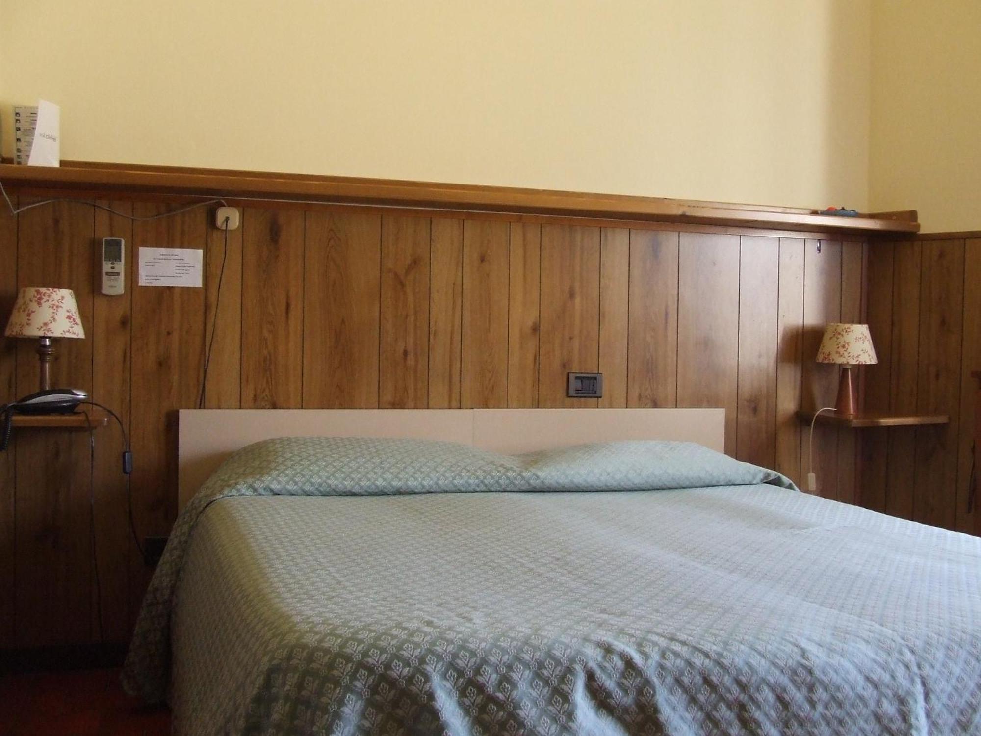 Albergo Il Cochino Montale  Exterior foto