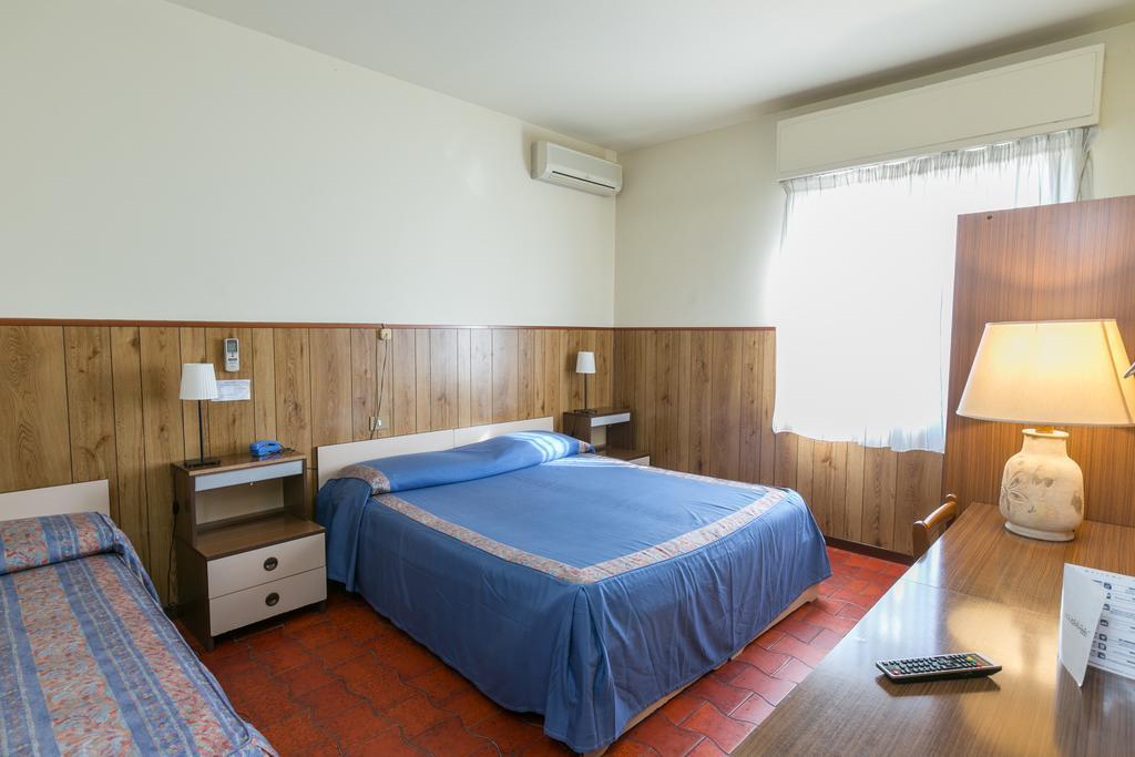 Albergo Il Cochino Montale  Exterior foto